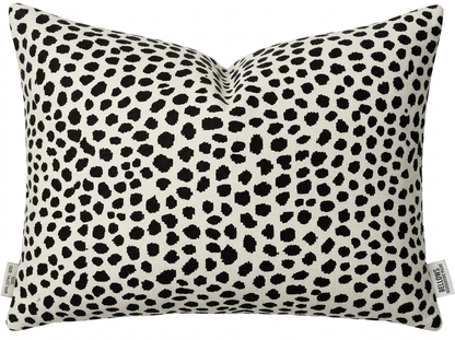 WILLOWS, Weighted Pillows Pebble B&W